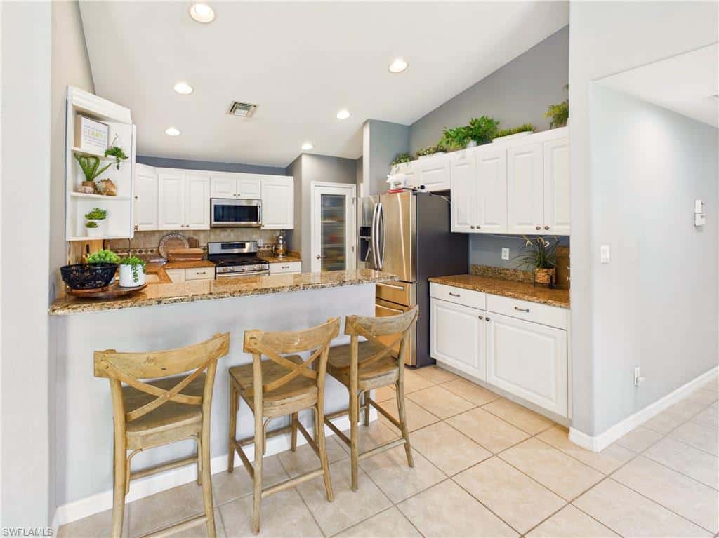 19694 Villa Rosa Loop, Estero, photo 9