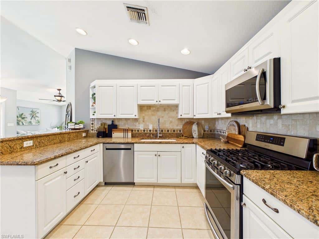 19694 Villa Rosa Loop, Estero, photo 10