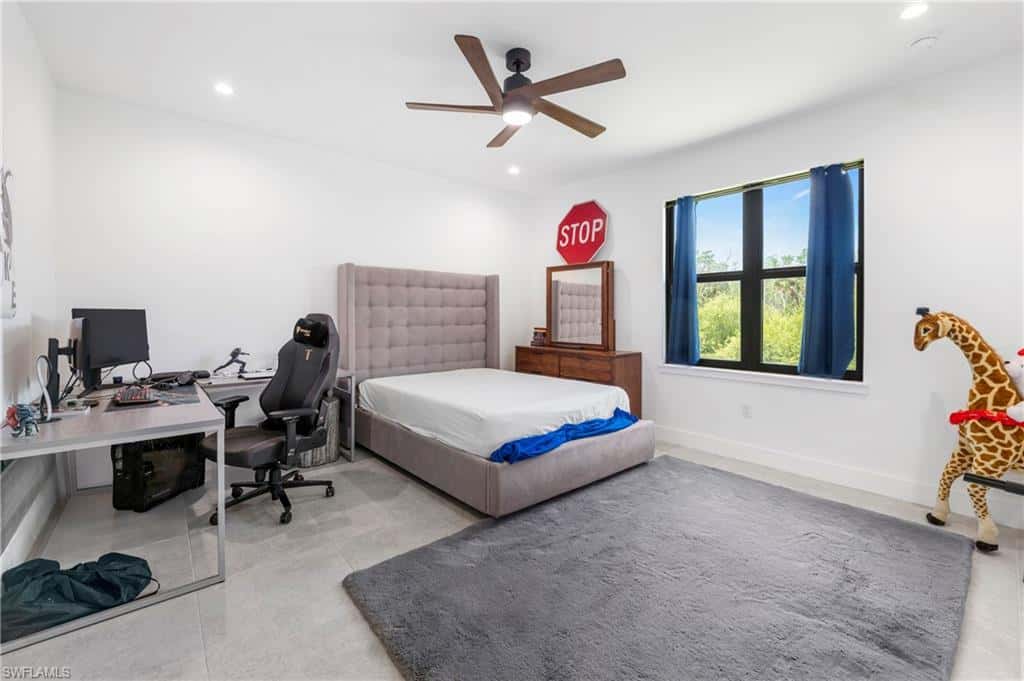 18355 Fairmont Dr, Naples, photo 27