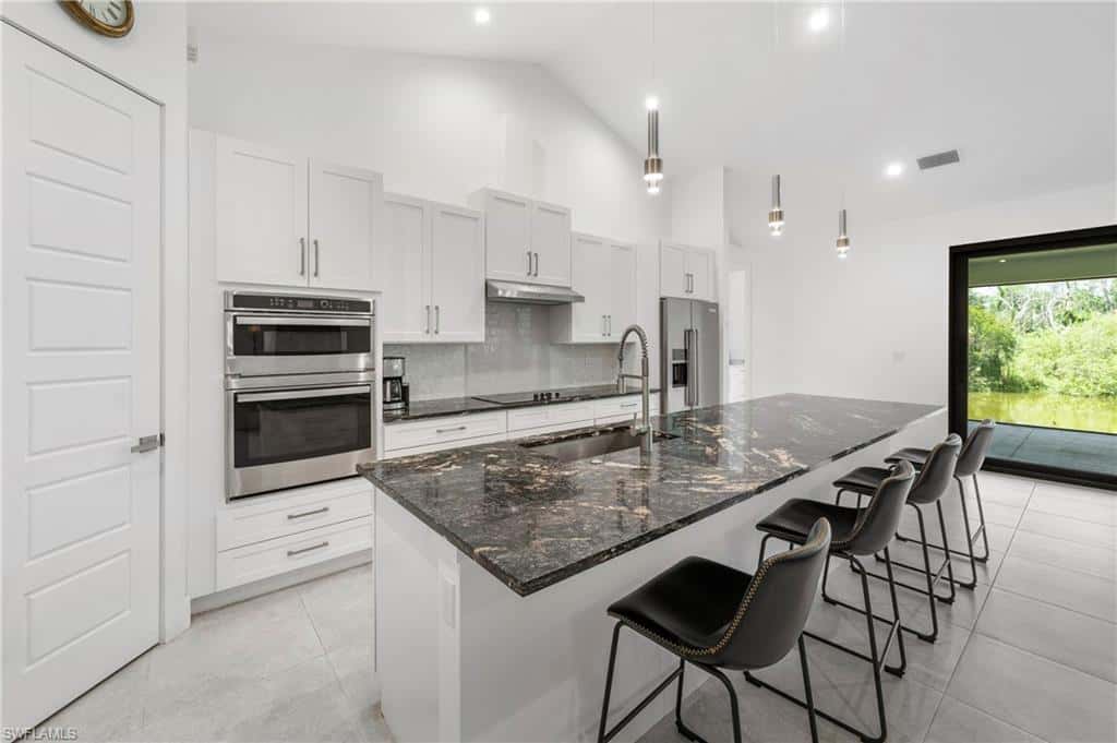 18355 Fairmont Dr, Naples, photo 13
