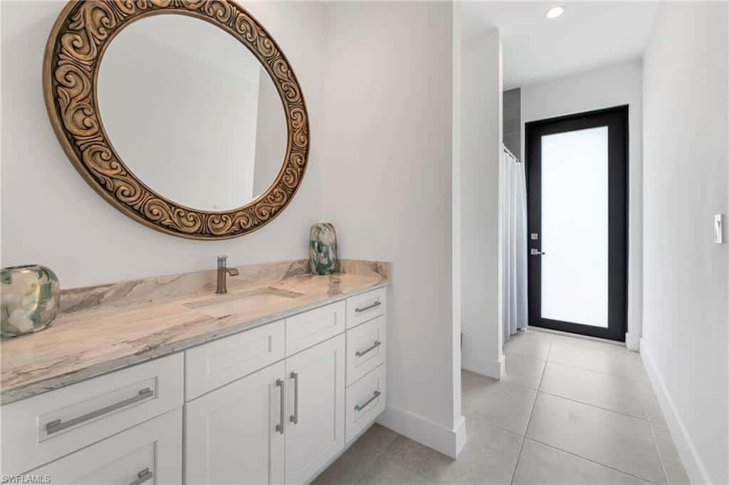18355 Fairmont Dr, Naples, photo 32
