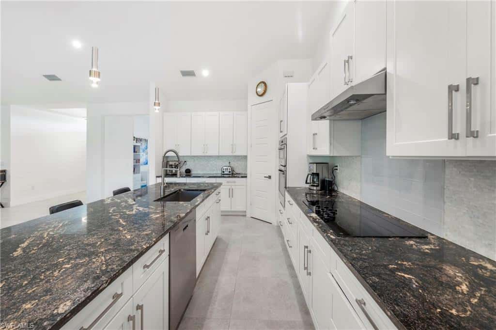18355 Fairmont Dr, Naples, photo 14