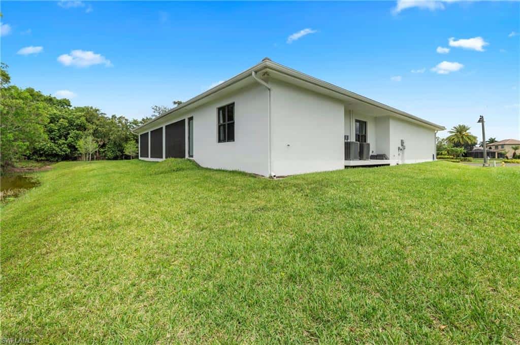 18355 Fairmont Dr, Naples, photo 45