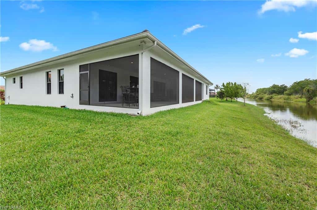 18355 Fairmont Dr, Naples, photo 44