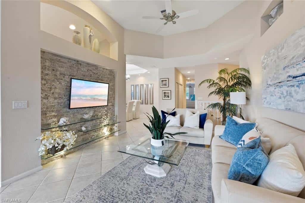 6822 Ascot Dr #202, Naples, photo 4