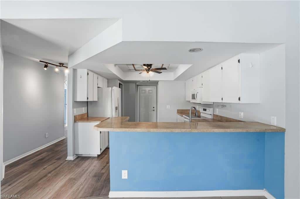 17306 Meadow Lake Cir, Fort Myers, photo 13