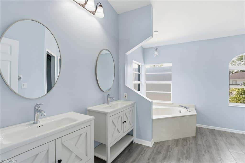 17306 Meadow Lake Cir, Fort Myers, photo 22