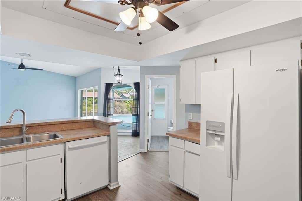 17306 Meadow Lake Cir, Fort Myers, photo 11