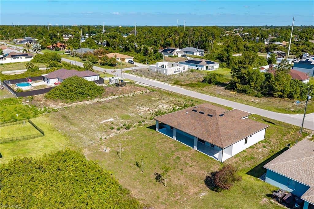 3813 1st St, Lehigh Acres, photo 32