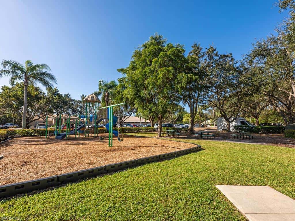 2051 Morning Sun Ln, Naples, photo 37