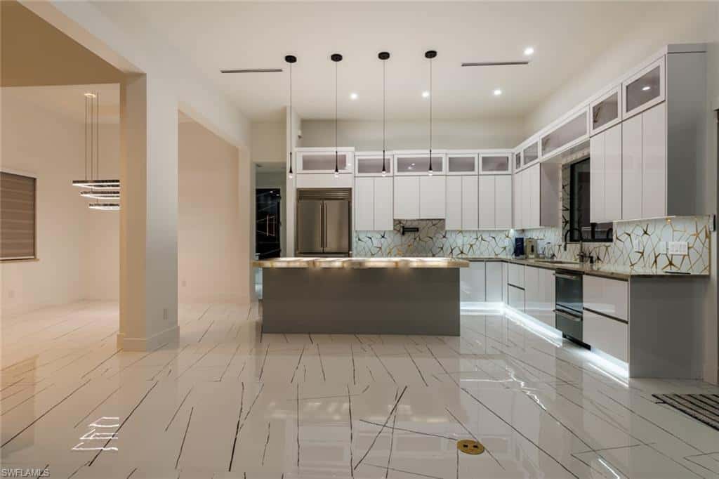 618 North Ave, Lehigh Acres, photo 11