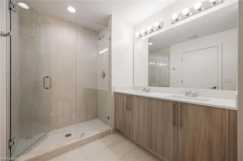 15901 Royal Pointe Ln #306, Fort Myers, photo 23