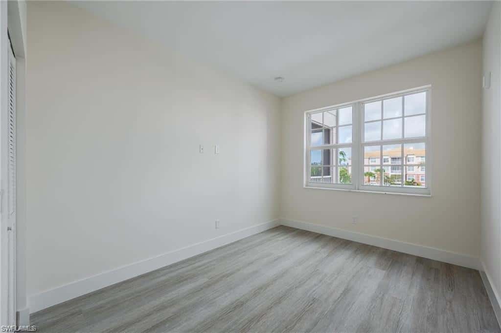 15901 Royal Pointe Ln #306, Fort Myers, photo 12