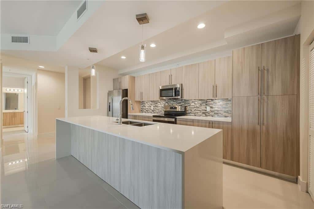 15901 Royal Pointe Ln #306, Fort Myers, photo 7