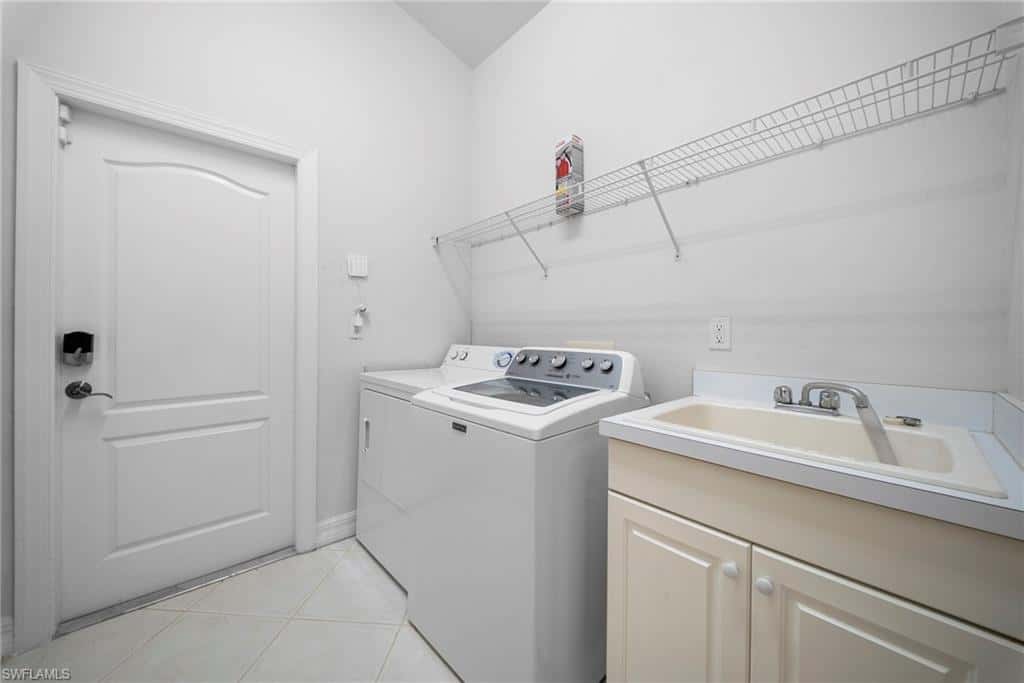 955 Tivoli Ct, Naples, photo 39