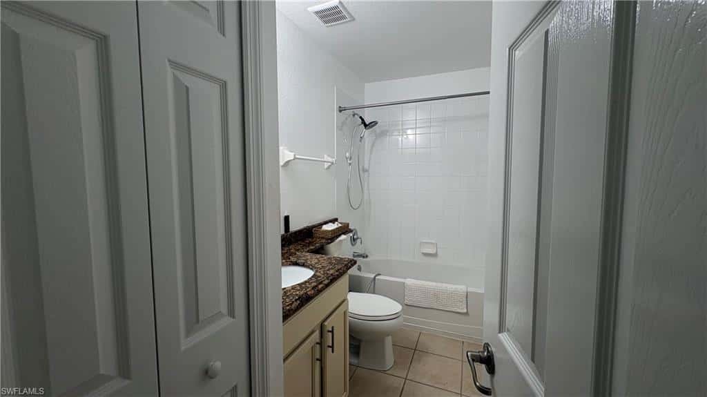 9064 Gervais Cir #105, Naples, photo 20