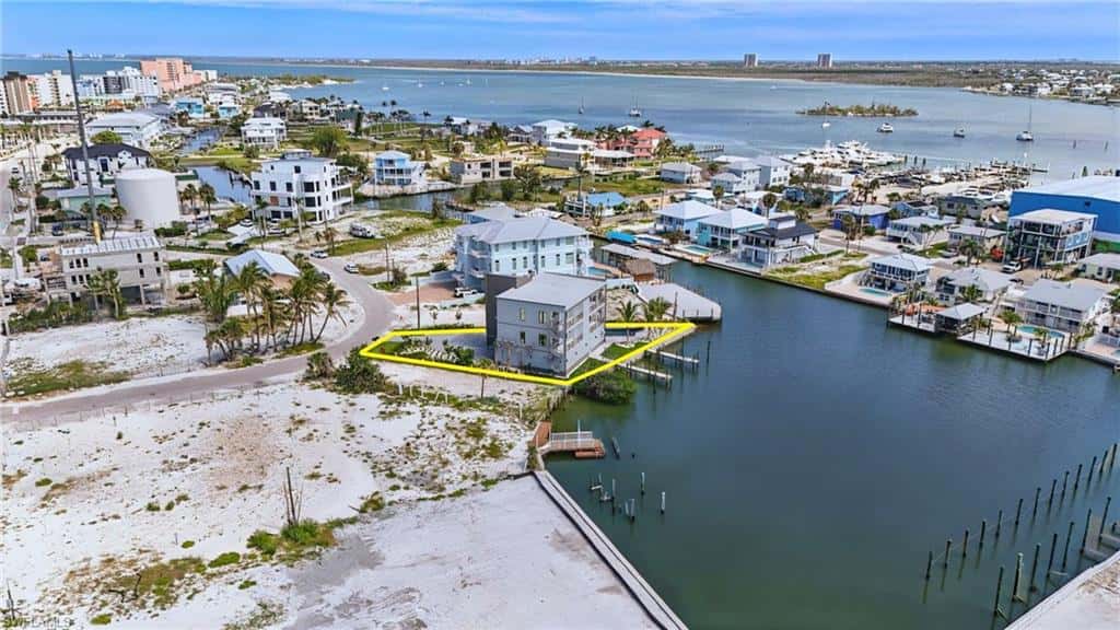 855 Lagoon St #2, Fort Myers Beach, photo 22