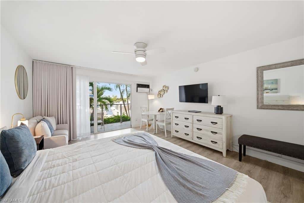 900 Broad Ave #117, Naples, photo 23