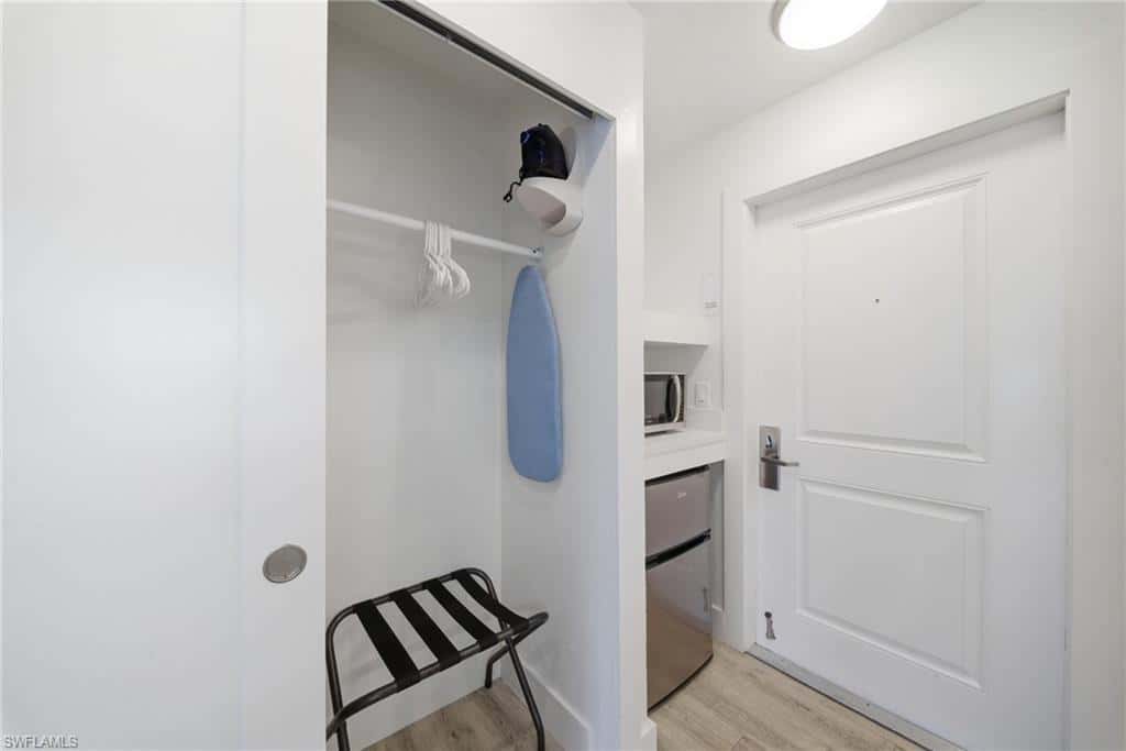 900 Broad Ave #117, Naples, photo 30