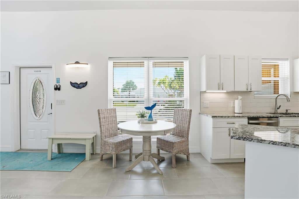421 Connecticut St, Fort Myers Beach, photo 6