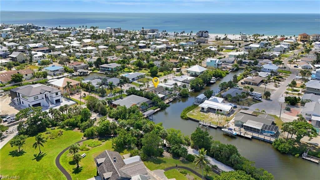 421 Connecticut St, Fort Myers Beach, photo 24