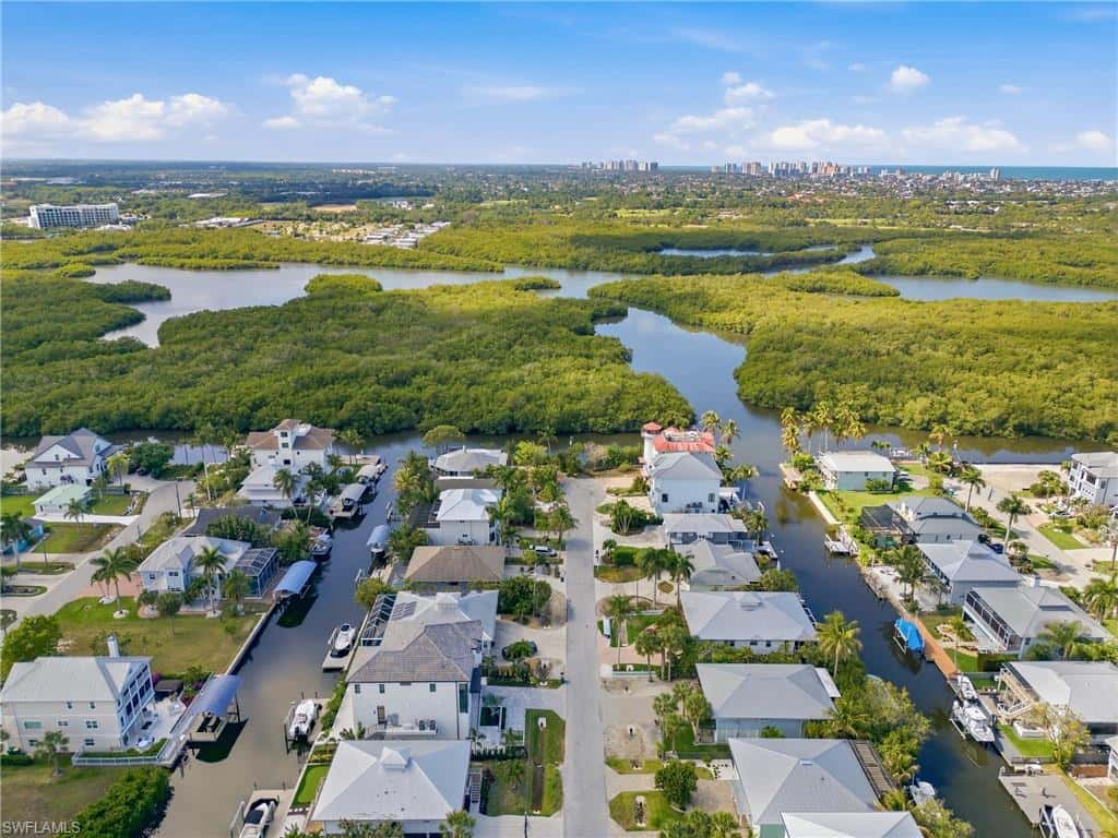 1286 Belaire Ct, Naples, photo 36