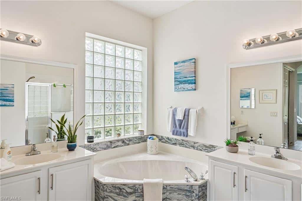 309 Harvard Ln, Naples, photo 32