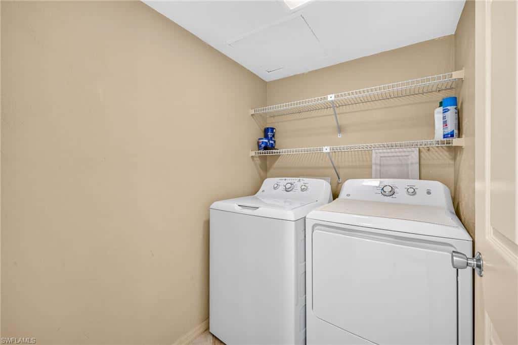 200 Wyndemere Way #b402, Naples, photo 33