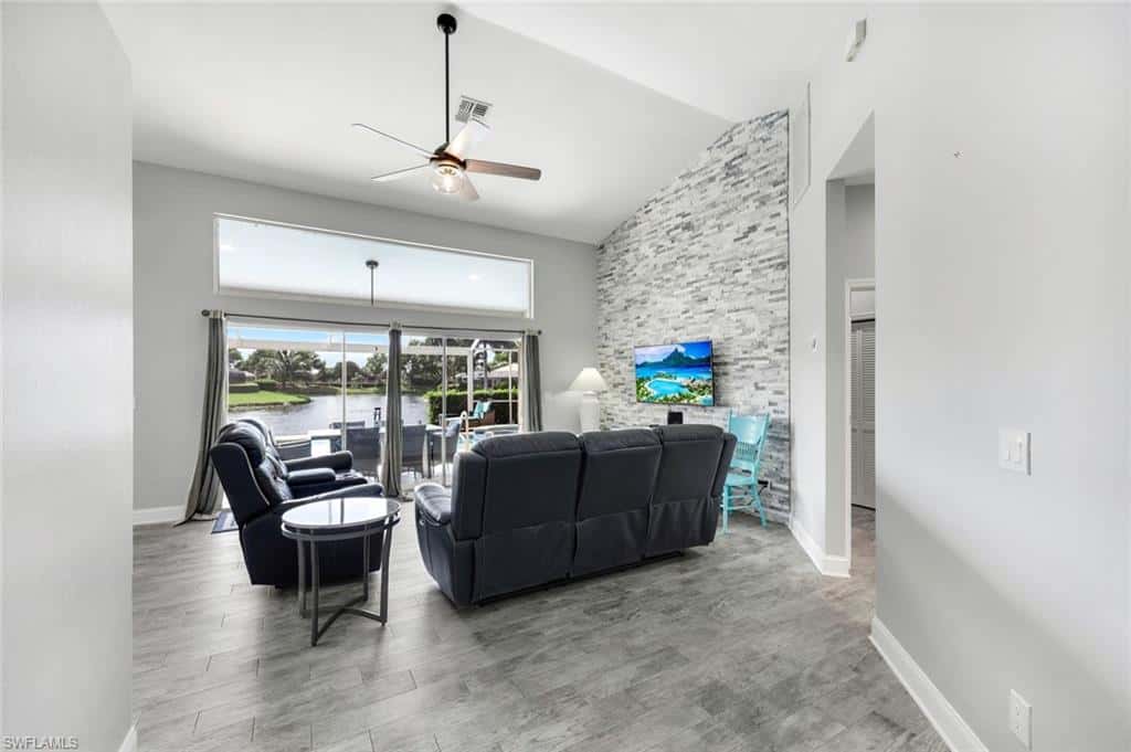 7107 Falcons Glen Blvd, Naples, photo 6