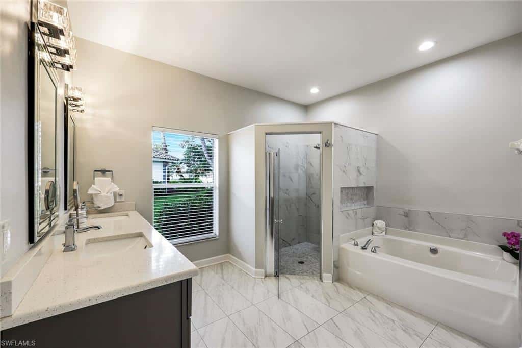 7107 Falcons Glen Blvd, Naples, photo 15