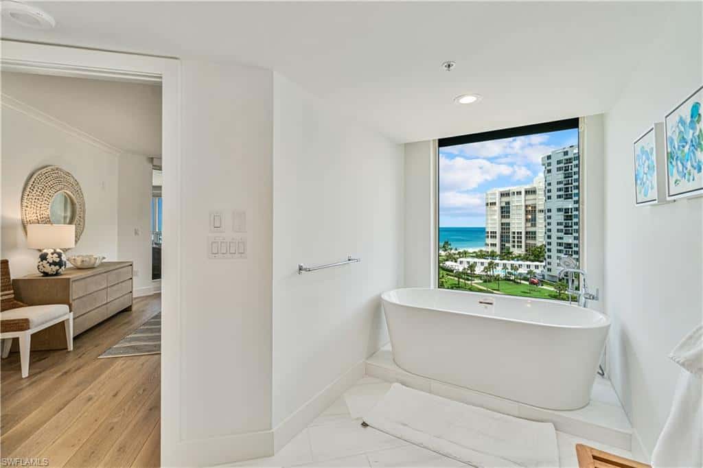 4021 Gulf Shore Blvd #702, Naples, photo 15