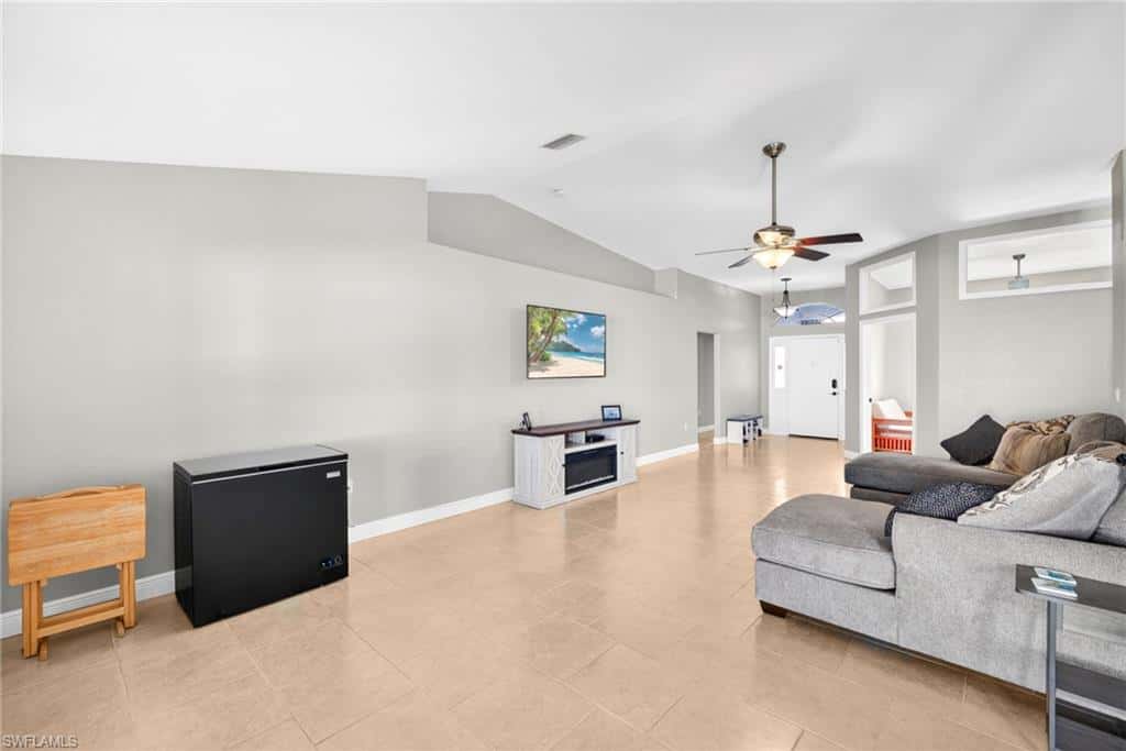 1417 16th Pl, Cape Coral, photo 10