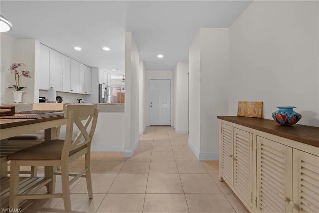732 Woodshire Ln #i5, Naples, photo 7