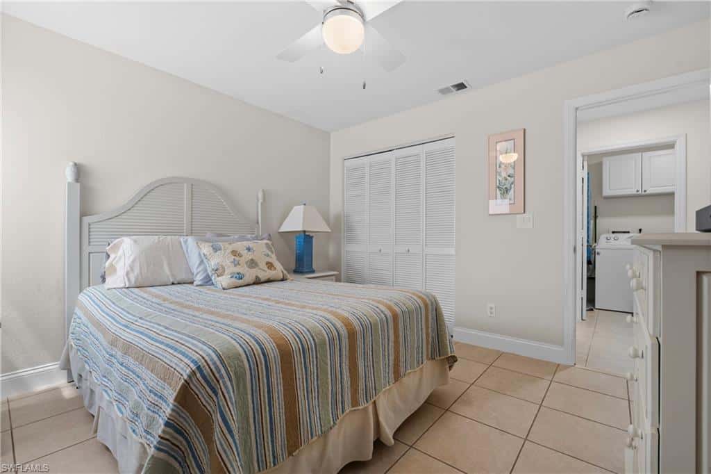 732 Woodshire Ln #i5, Naples, photo 9