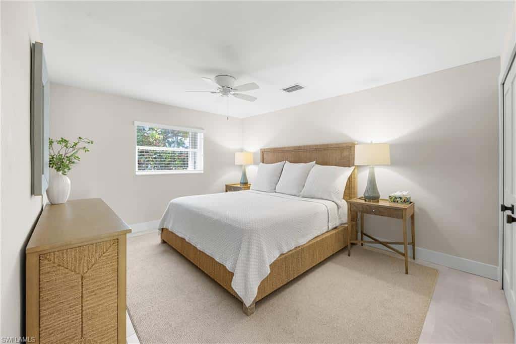 283 Palm Lake Dr, Sanibel, photo 17