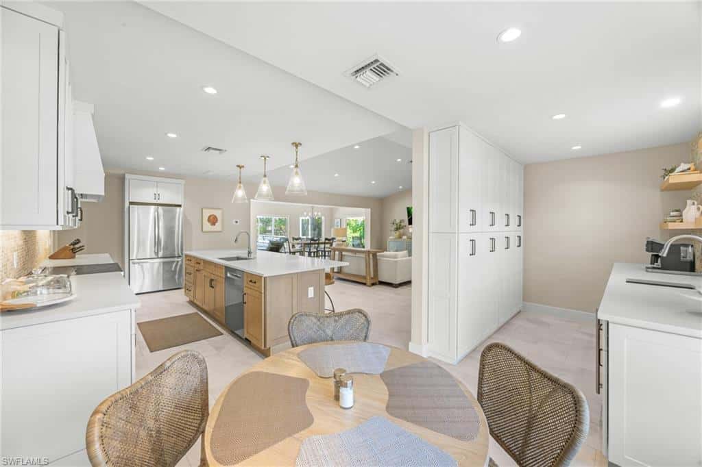 283 Palm Lake Dr, Sanibel, photo 36