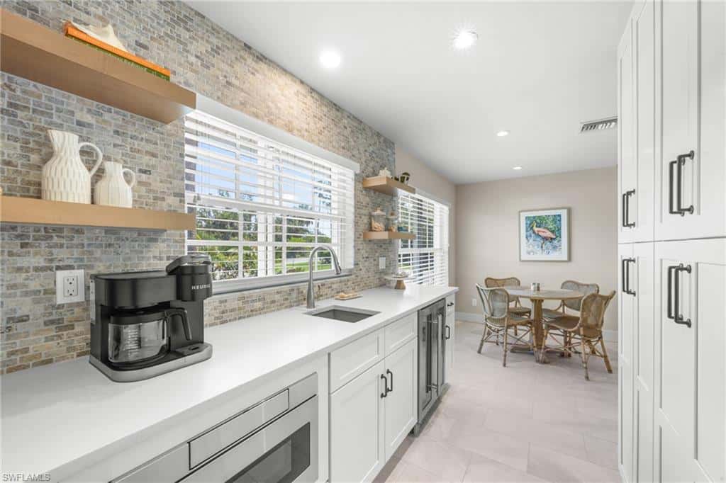 283 Palm Lake Dr, Sanibel, photo 35