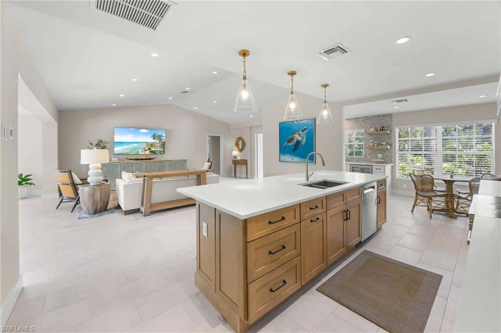283 Palm Lake Dr, Sanibel, photo 38