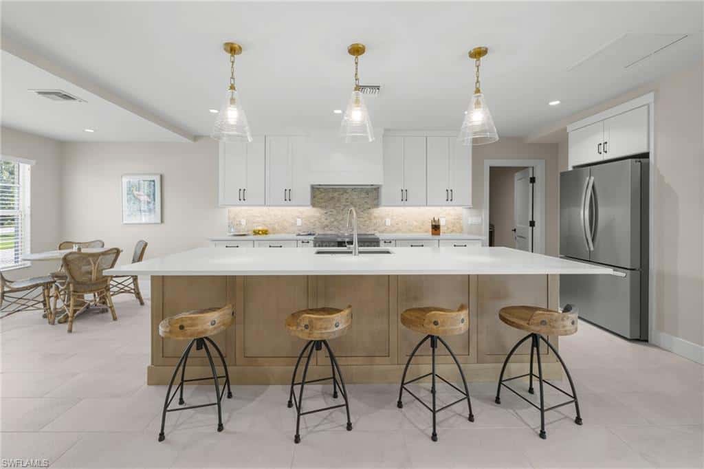 283 Palm Lake Dr, Sanibel, photo 33