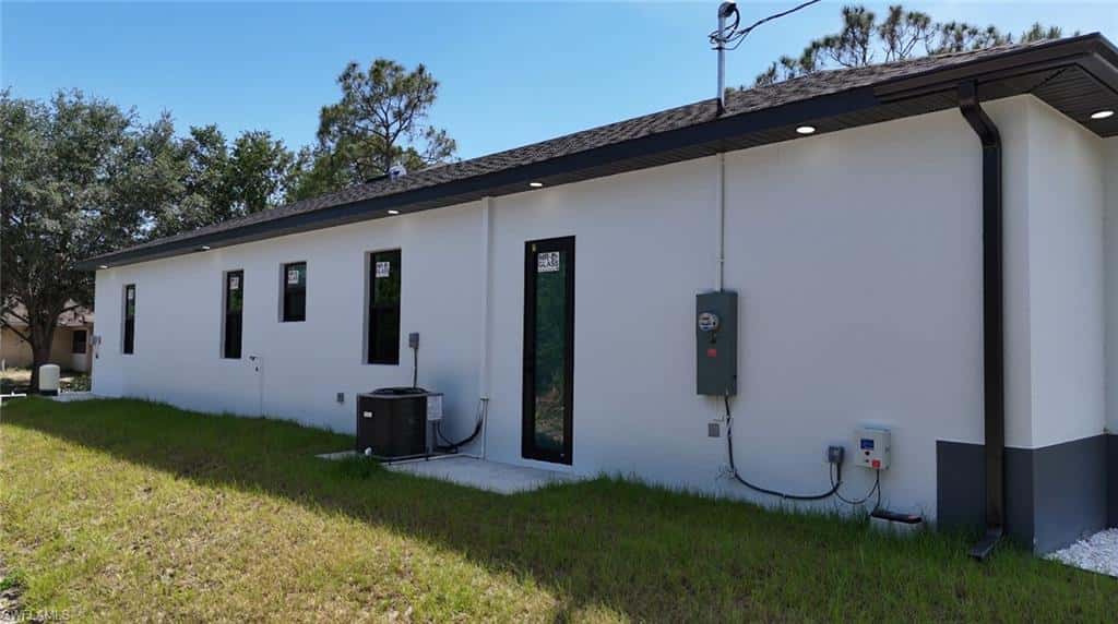 2915 49th St, Lehigh Acres, photo 47