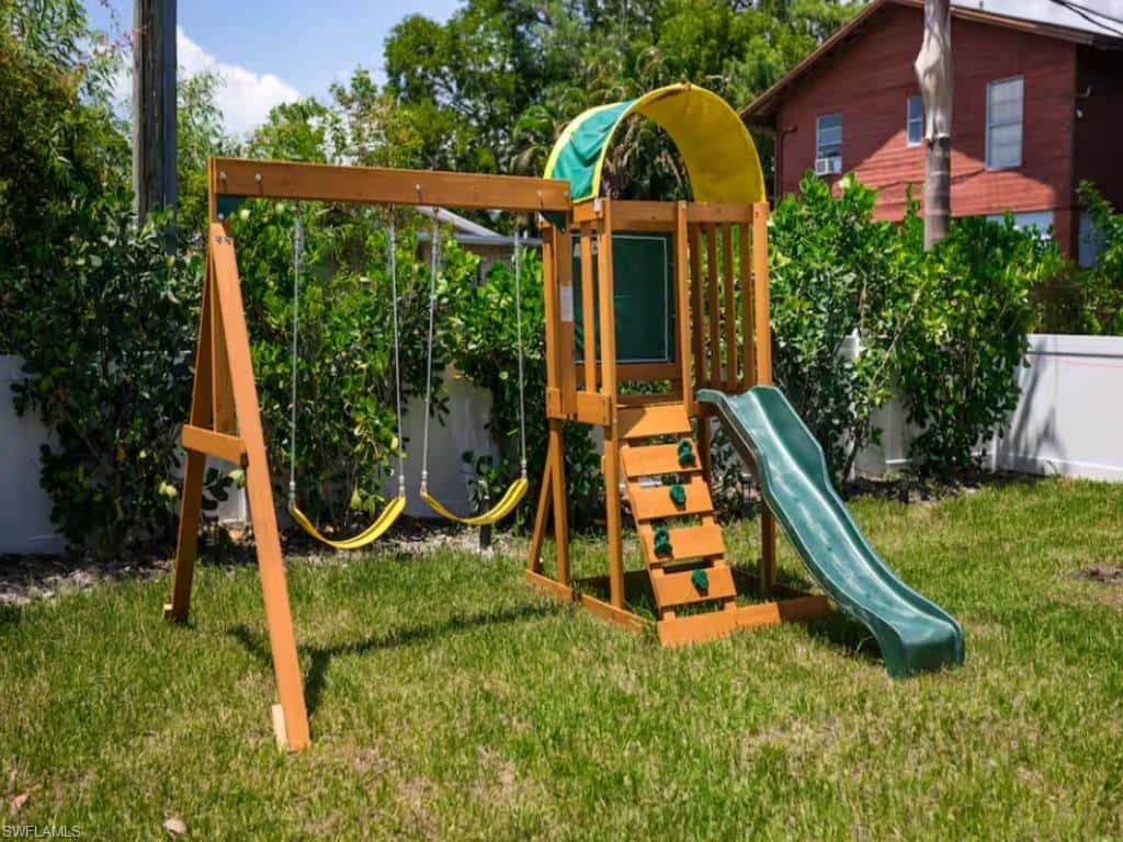 3015 Karen Dr, Naples, photo 23