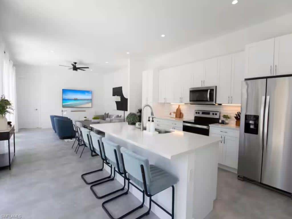 3015 Karen Dr, Naples, photo 6