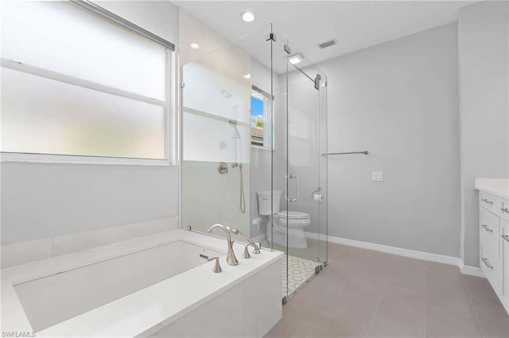 1717 Winding Oaks Way, Naples, photo 18