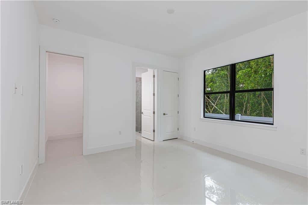 3098 Pine Tree Dr, Naples, photo 13