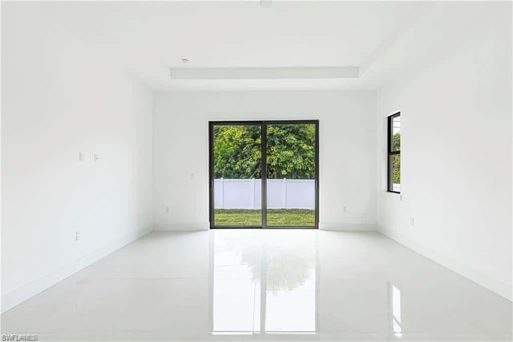 3098 Pine Tree Dr, Naples, photo 7