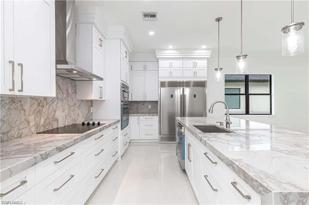 3098 Pine Tree Dr, Naples, photo 4