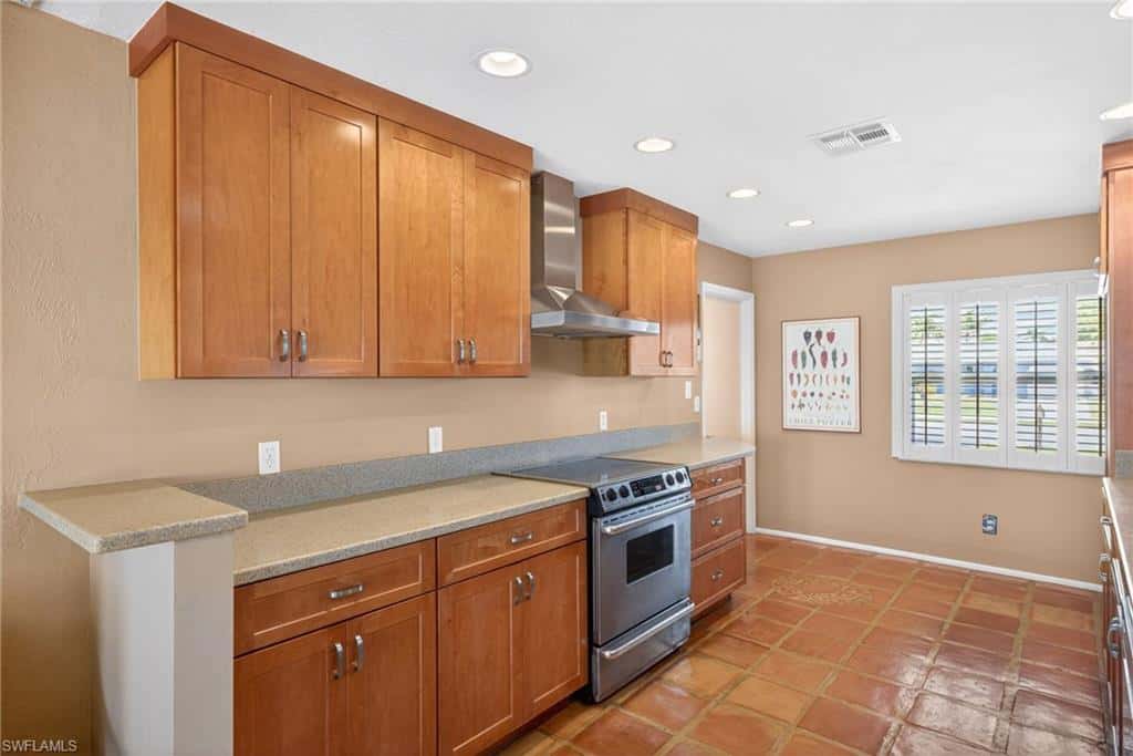 12279 Matlacha Blvd, Matlacha Isles, photo 12