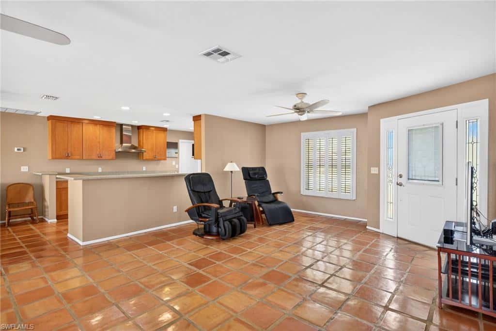12279 Matlacha Blvd, Matlacha Isles, photo 4