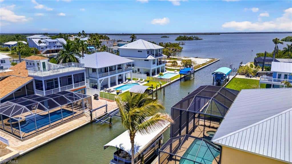 243 Driftwood Ln, Fort Myers Beach, photo 36