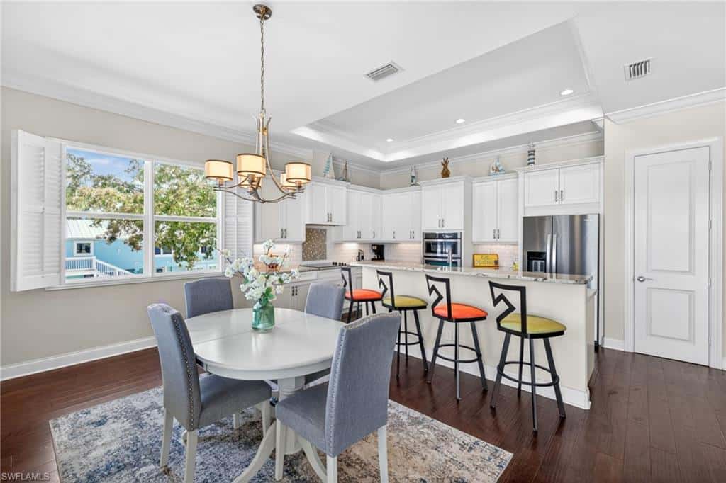 243 Driftwood Ln, Fort Myers Beach, photo 5